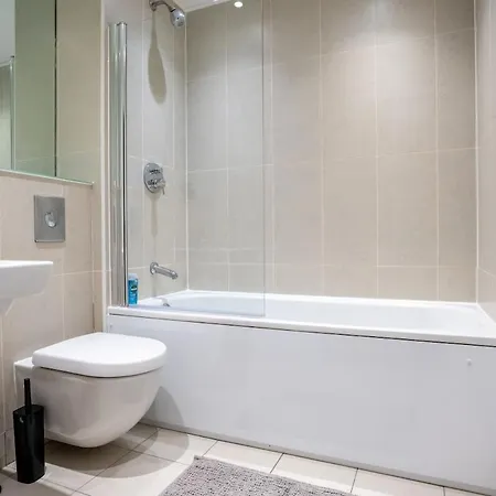 Apartamento Elegant Retreat With Spacious Balcony Leeds (West Yorkshire)
