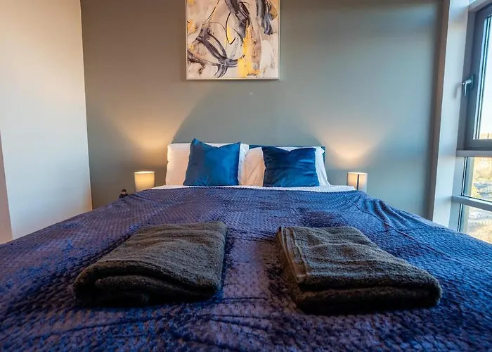 Elegant Retreat With Spacious Balcony Appartement