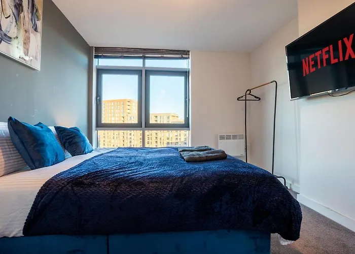 Appartement Elegant Retreat With Spacious Balcony *