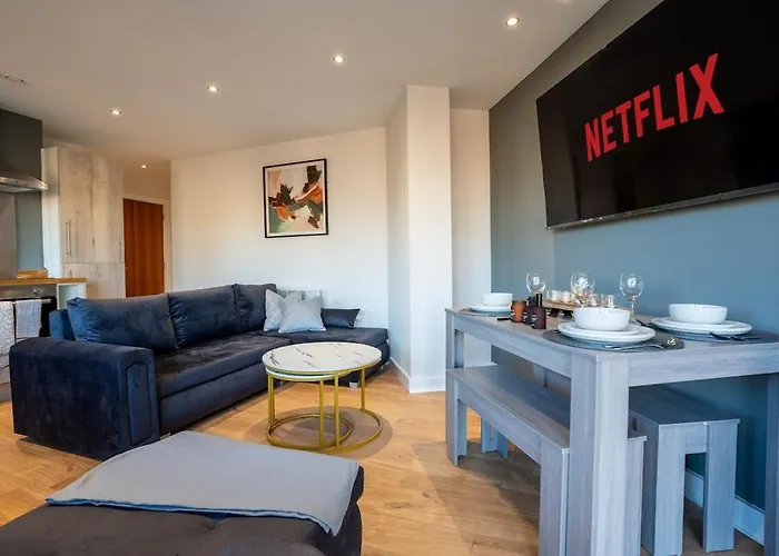 Elegant Retreat With Spacious Balcony Appartement